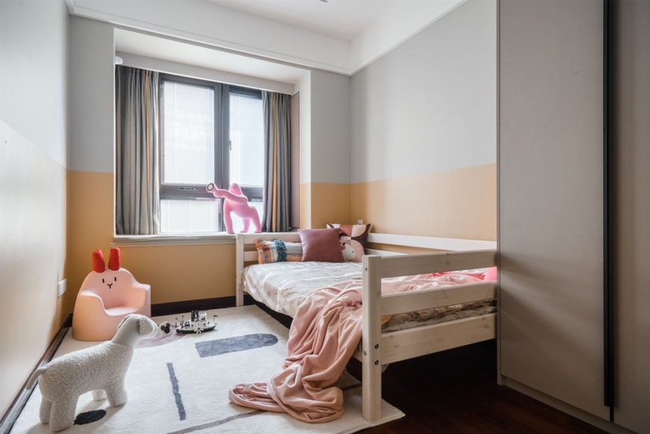 現(xiàn)代簡約風格室內家裝案例效果圖-兒童房