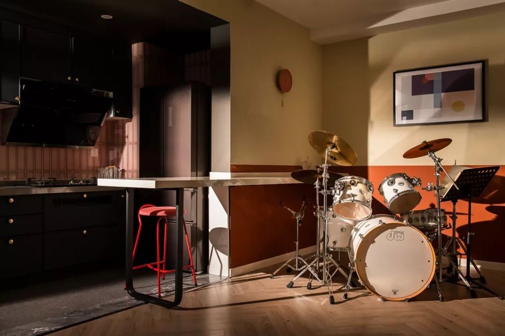 茂名市荔晶新城現(xiàn)代簡約風格三居室裝修案例