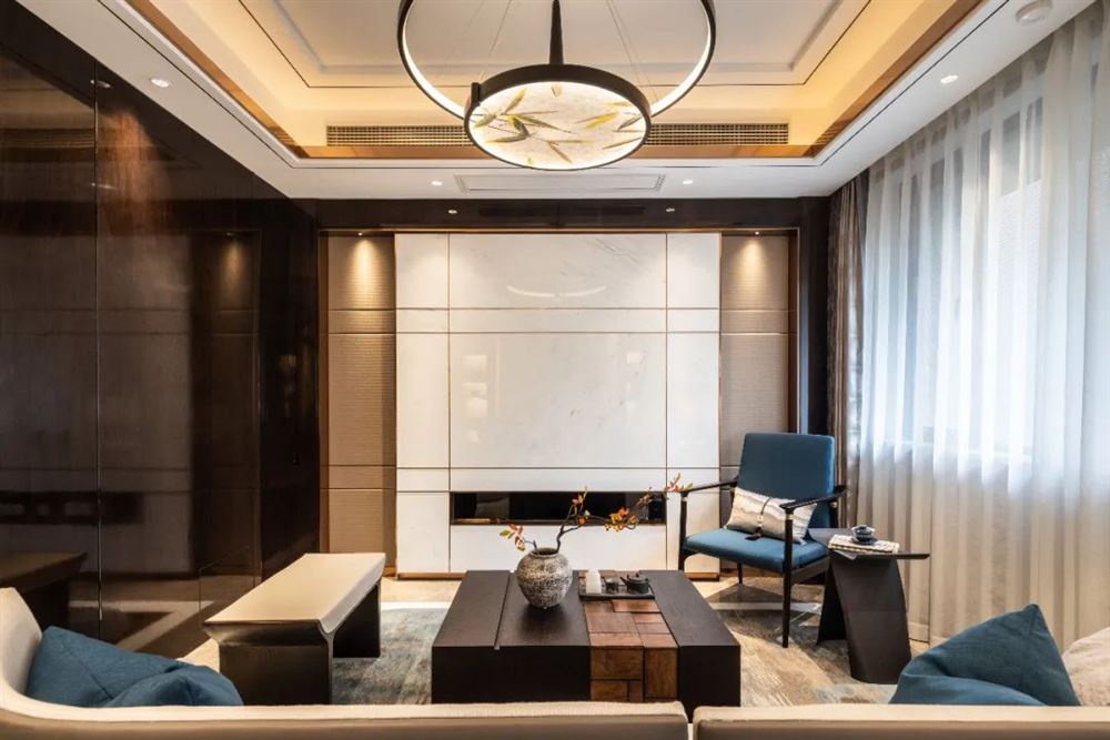 惠州市中天彩虹城新中式風格三居室裝修案例