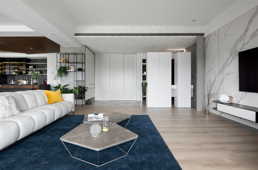 佛山市恒大&middot;酈湖城現(xiàn)代簡約風(fēng)格四居室裝修案例