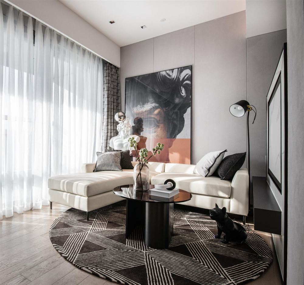 清遠(yuǎn)市時(shí)代香海彼岸輕奢風(fēng)格三居室裝修案例