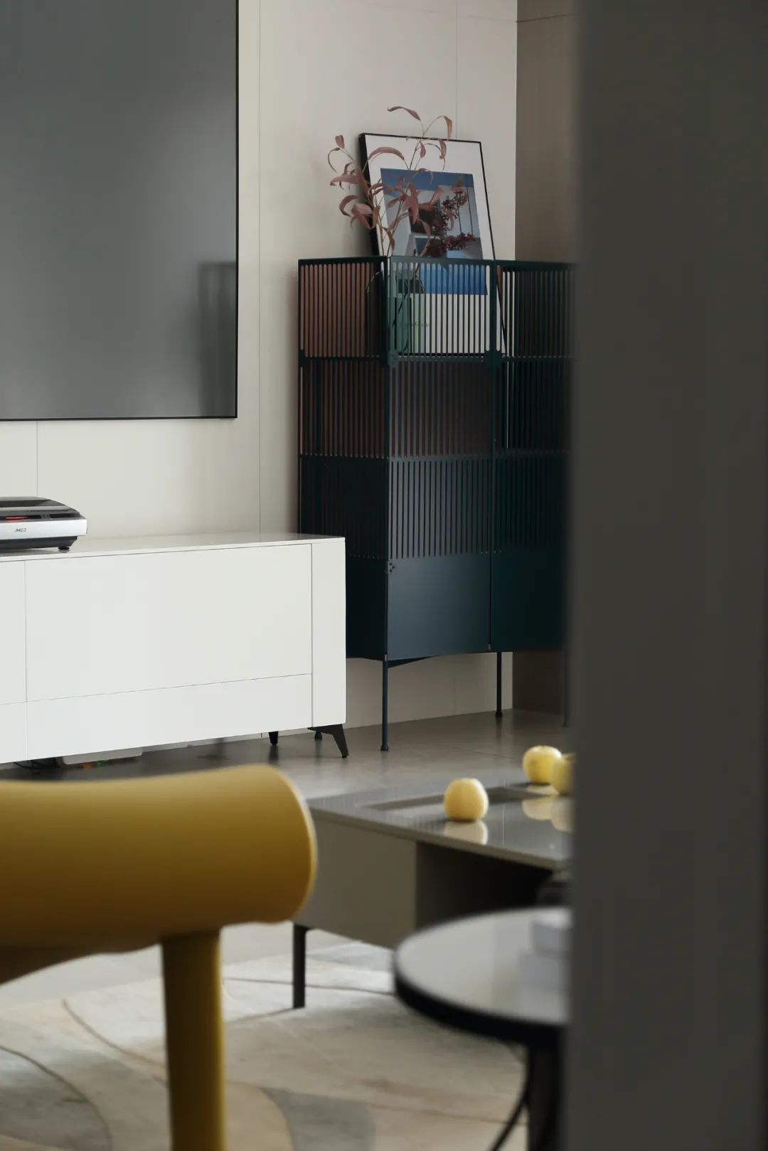 現(xiàn)代簡約風格室內設計家裝案例-邊柜