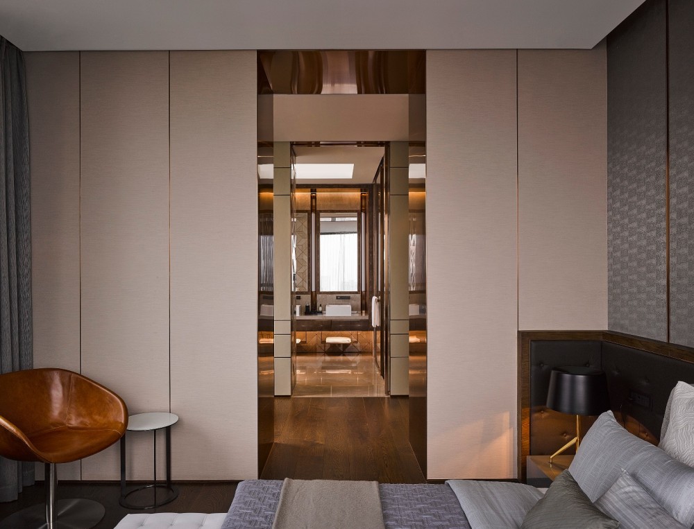 古典輕奢混搭風(fēng)格室內(nèi)設(shè)計家裝案例-主臥 古典輕奢混搭風(fēng)格室內(nèi)設(shè)計家裝案例-主臥