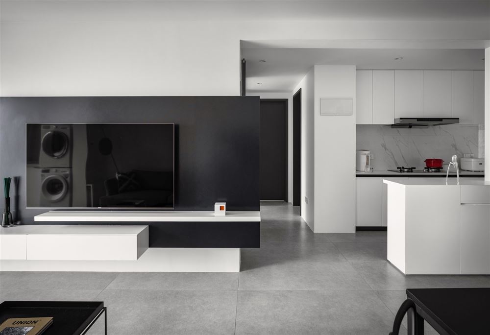 廣州市凱旋新世界現(xiàn)代簡約風(fēng)格三居室裝修案例