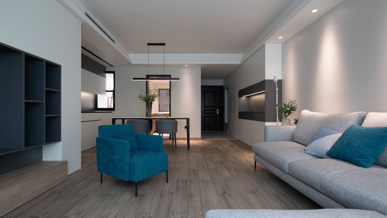 現(xiàn)代簡歐風格家裝設計室內裝修效果圖-玄關