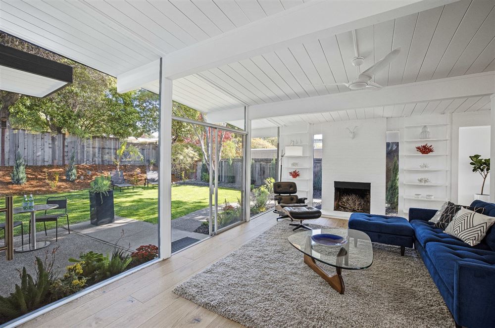 廣州市云山詩意(白云)現(xiàn)代風格別墅裝修案例