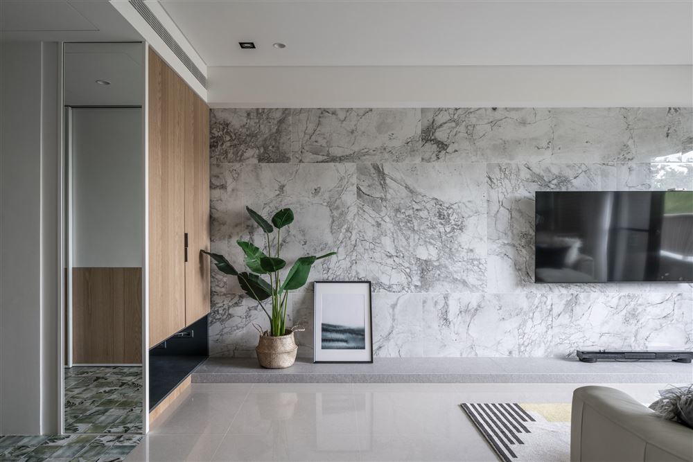 佛山市招商城市主場(chǎng)現(xiàn)代簡(jiǎn)約風(fēng)格三居室裝修案例