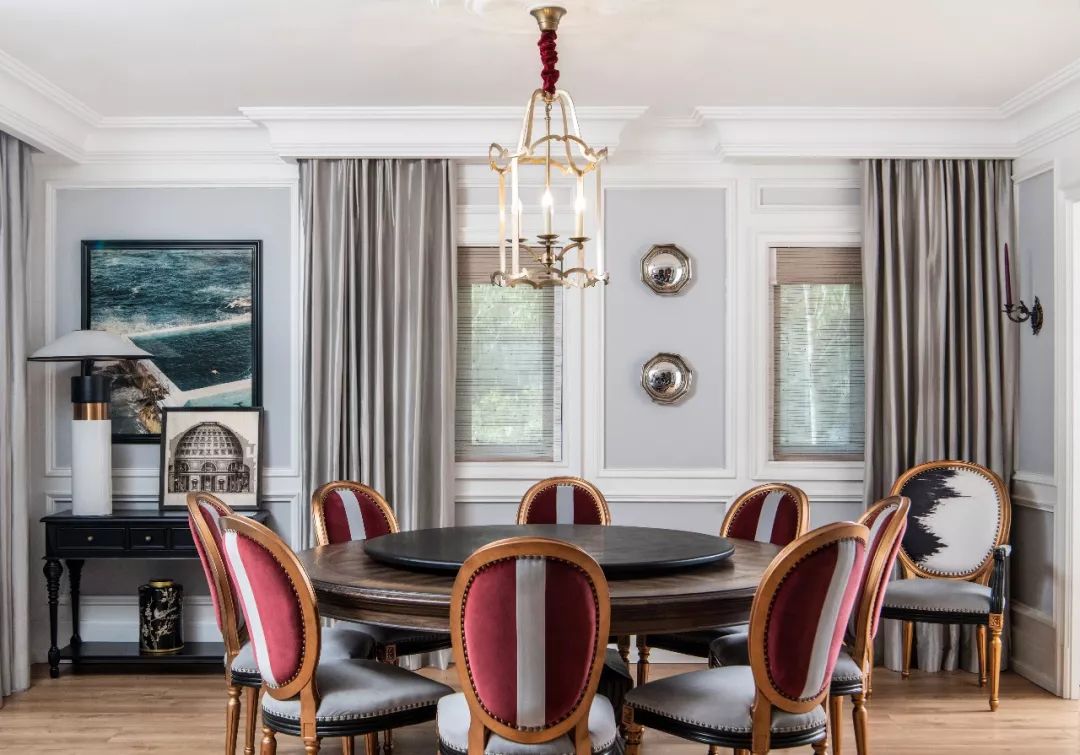 法式輕奢風(fēng)格{家裝設(shè)計別墅裝修效果圖-餐廳