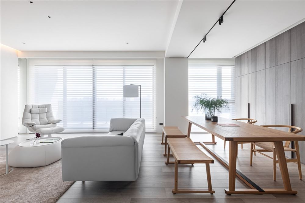 佛山市美的鷺湖森林度假區(qū)現(xiàn)代簡約風格四居室裝修案例