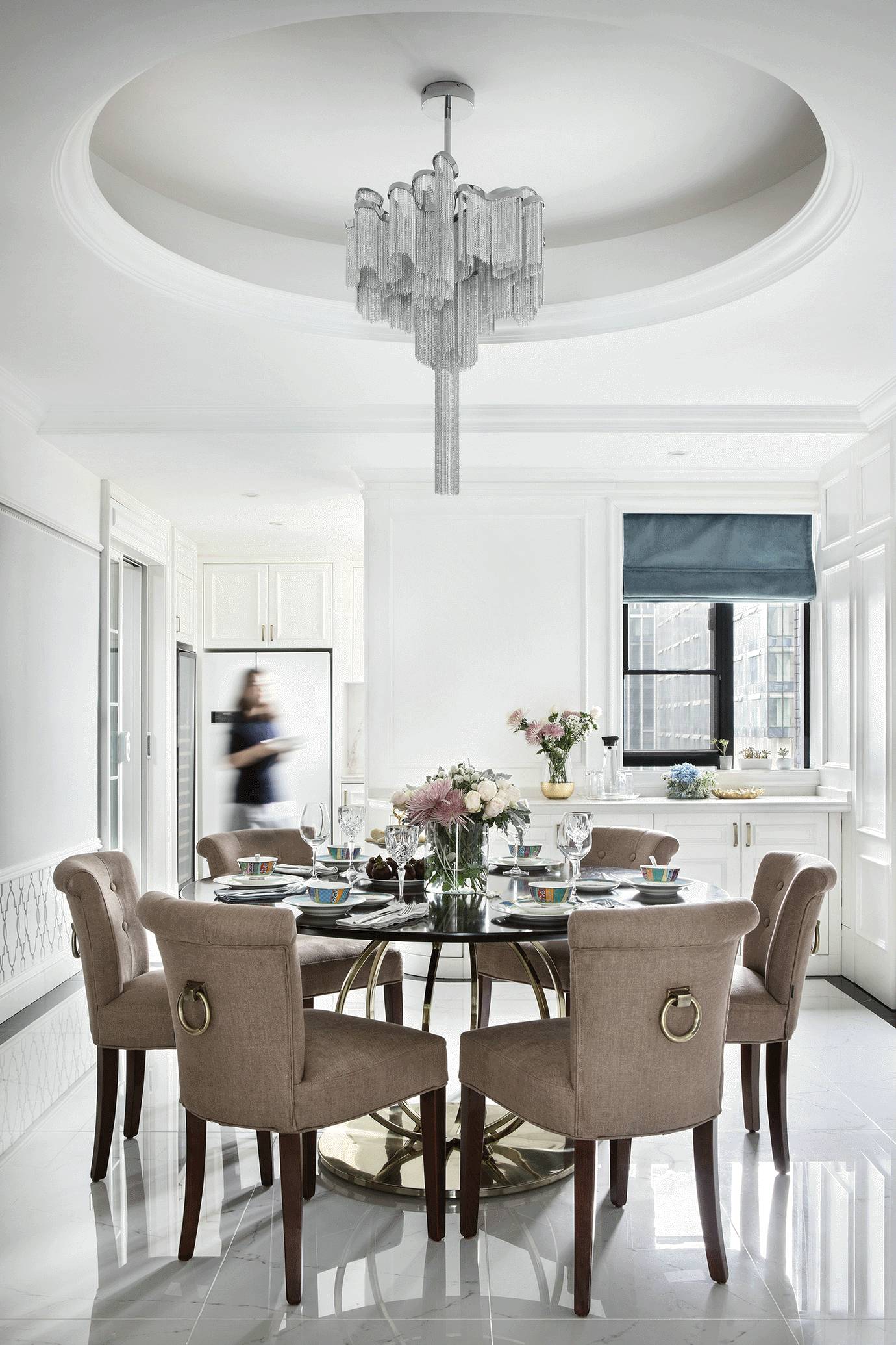 廣州裝修公司歐式輕奢風格室內(nèi)裝修效果圖-餐廳 廣州裝修公司歐式輕奢風格室內(nèi)裝修效果圖-餐廳