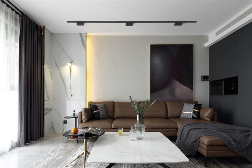 廣州市疊翠峰現(xiàn)代簡約風(fēng)格三居室裝修案例