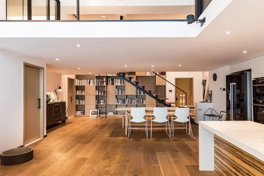 佛山市金地藝境天成現(xiàn)代風(fēng)格復(fù)式裝修案例