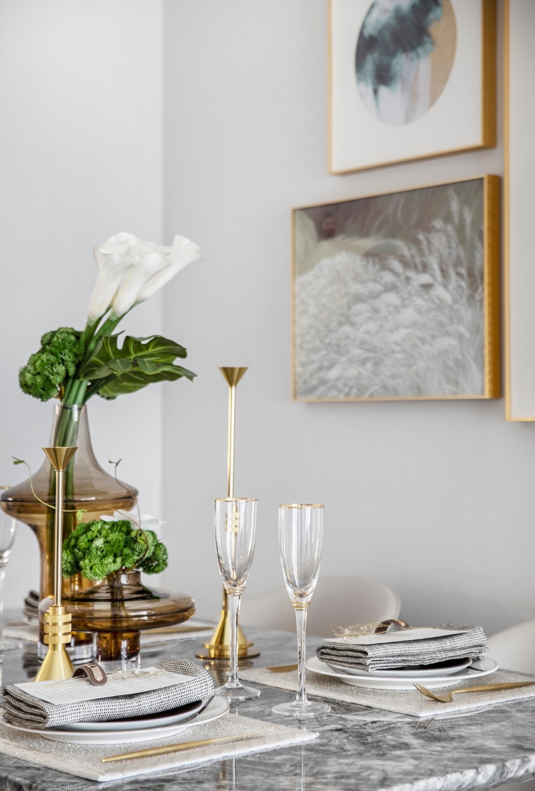 現(xiàn)代輕奢風(fēng)格室內(nèi)家裝案例效果圖-餐廳餐桌 現(xiàn)代輕奢風(fēng)格室內(nèi)家裝案例效果圖-餐廳餐桌