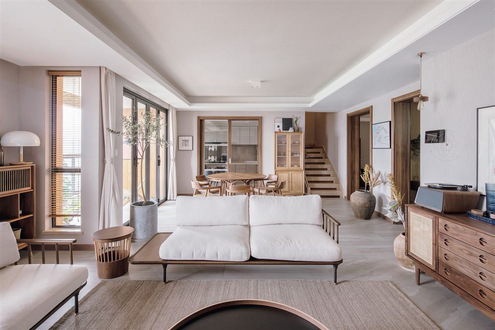 江門市春曉園現(xiàn)代簡約風格四居室裝修案例