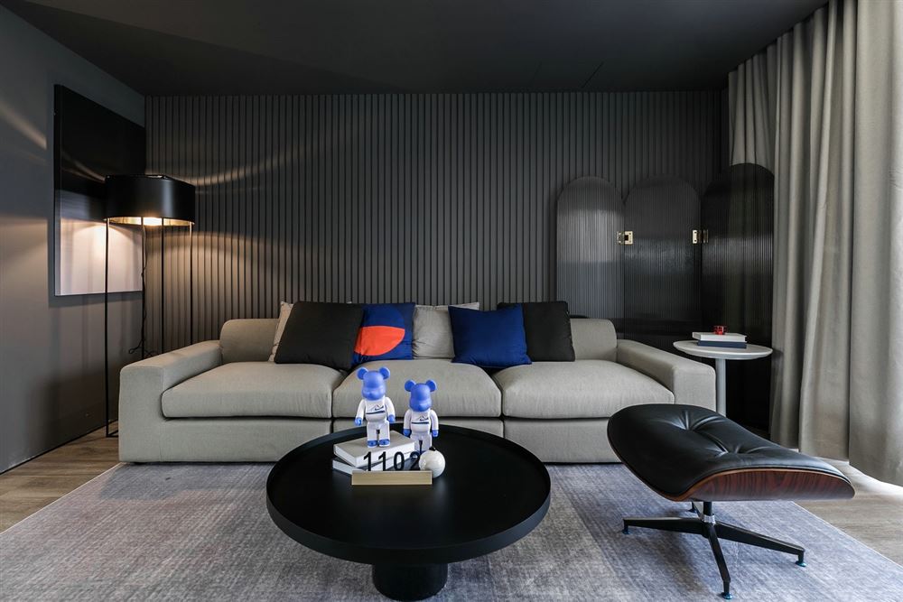 江門市經(jīng)緯凱旋世家現(xiàn)代簡約風(fēng)格三居室裝修案例