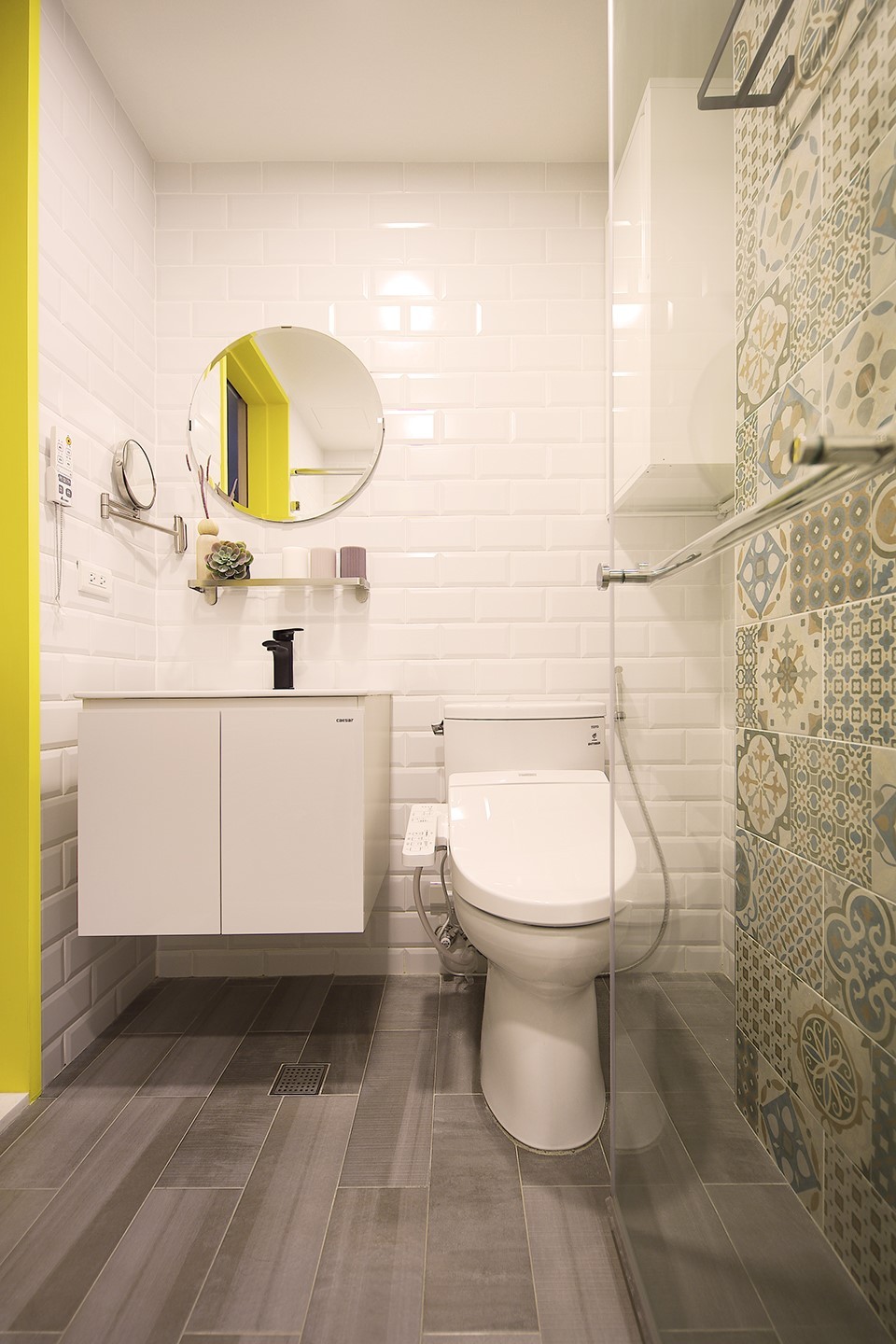 現(xiàn)代前衛(wèi)風格室內(nèi)設(shè)計家裝案例-衛(wèi)生間