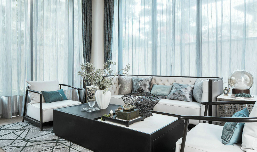 佛山市方直&middot;瓏湖灣新中式風(fēng)格四居室裝修案例