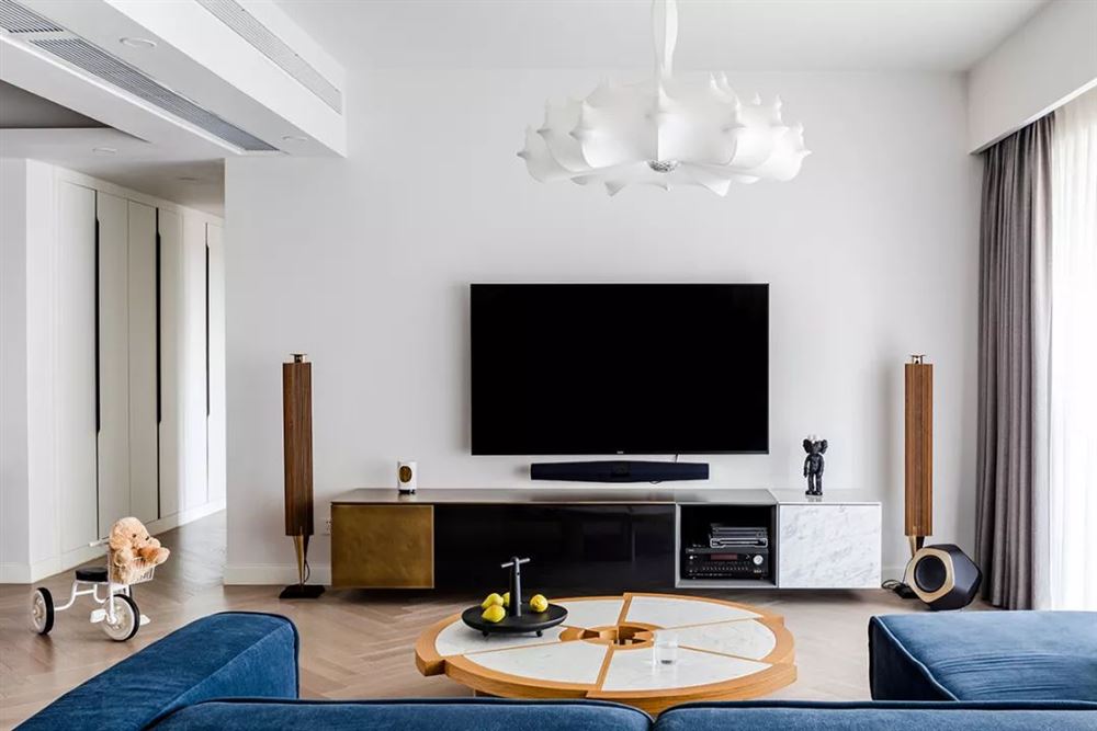 汕頭市海泉灣現(xiàn)代簡約風(fēng)格三居室裝修案例