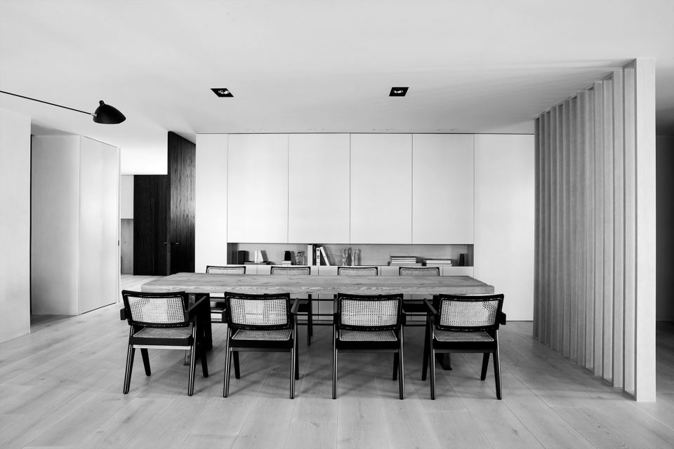 廣州市荔港南灣現(xiàn)代風(fēng)格三居室裝修案例