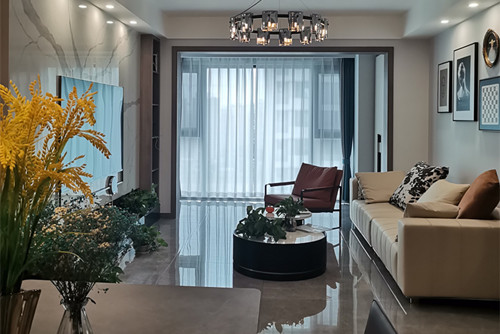 德陽市溫莎湖畔現(xiàn)代簡約風格三居室裝修案例