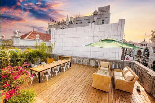 海口市恩祥新城現(xiàn)代風(fēng)格辦公空間裝修案例